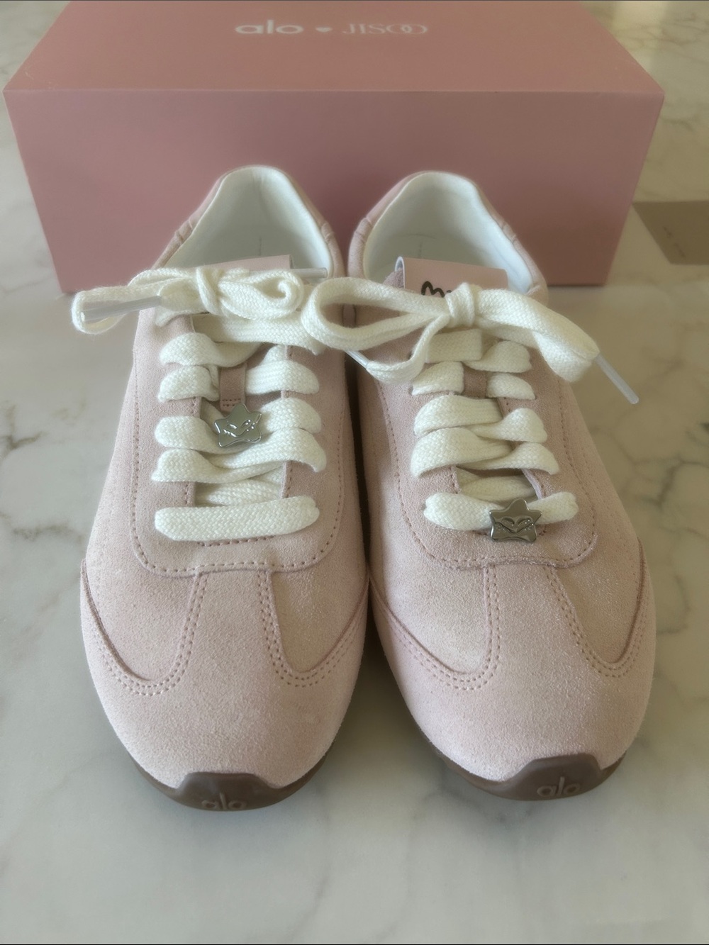 ALO Yoga Jisoo sneakers pink